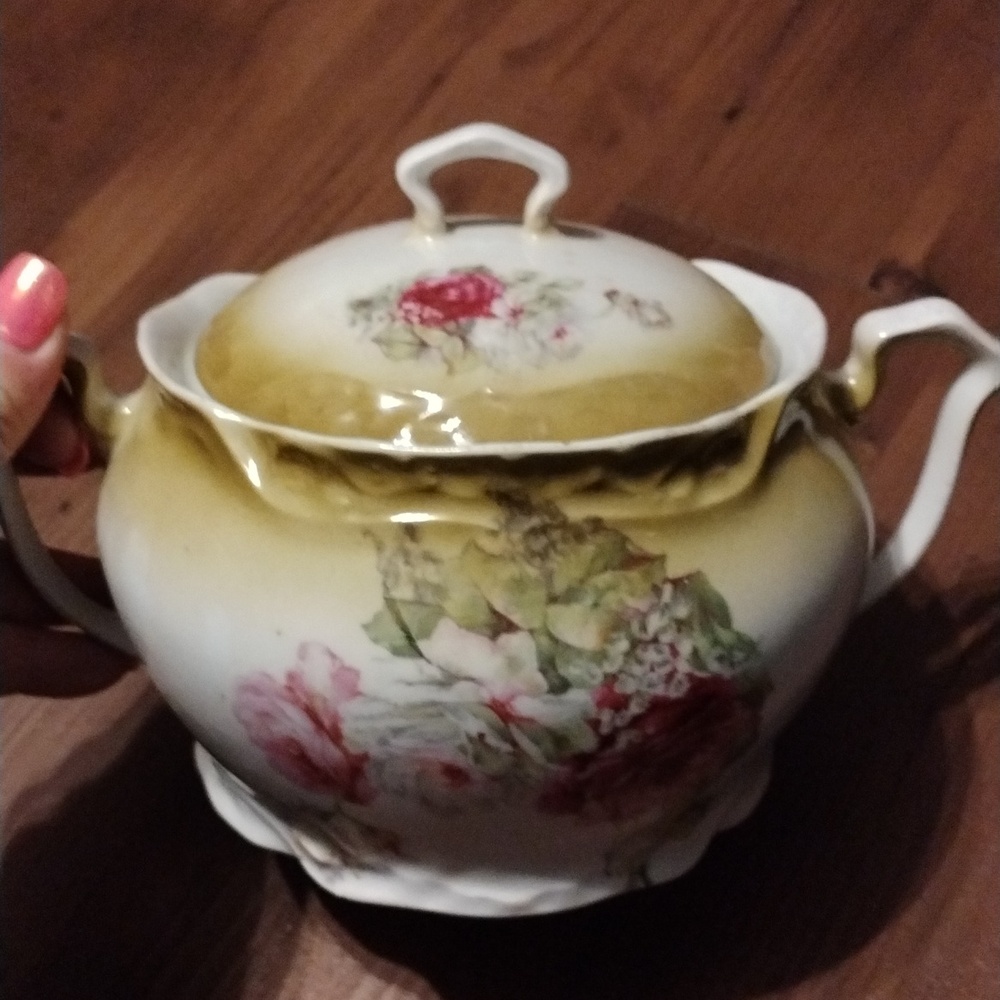Vintage China. Floral, Very Cute!!